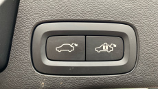 Volvo XC60 2.0 B5P Ultra Dark 5dr AWD Geartronic Petrol Estate